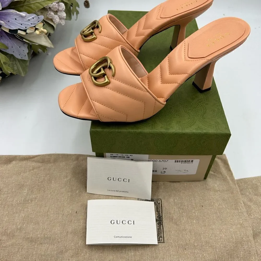 Women’s Gucci, GG Marmont quilted mules size 39 made in Italy - Picture 4 of 9